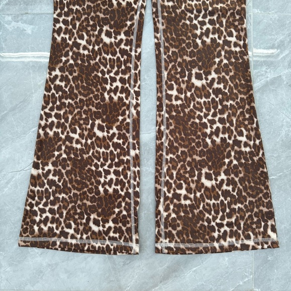 Women’s No Comment Plus Fleece Flare Leggings Foldover Waistband Leopard Size 1X - Picture 4 of 16